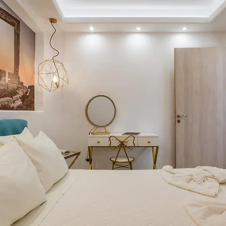 The Diamond Of Naxos Appartement